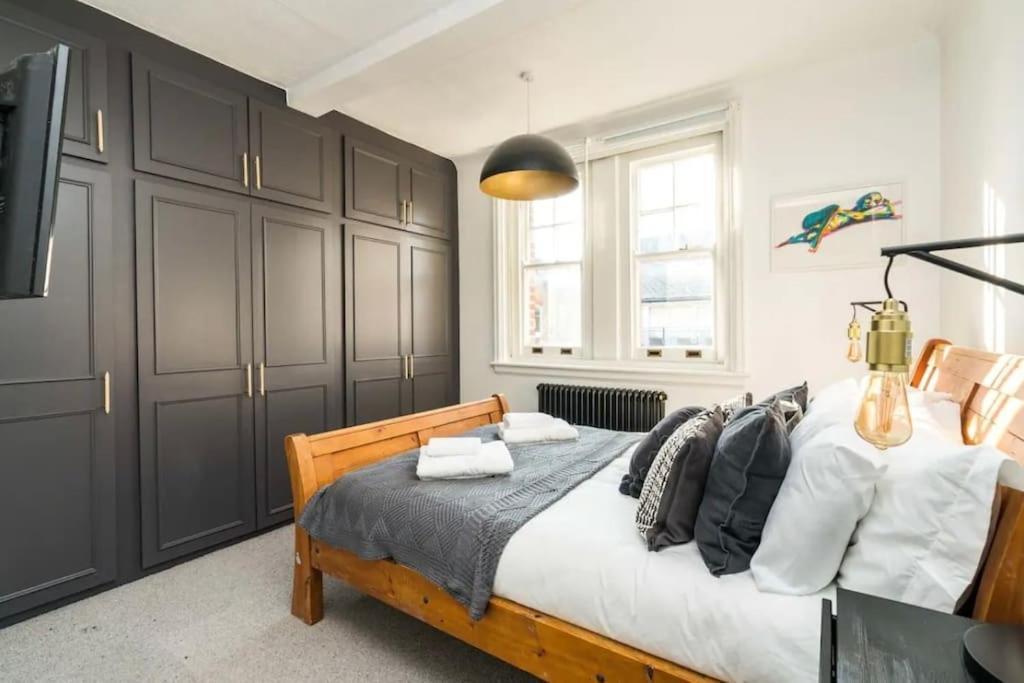 3 X Bedroom Riverside Flat With Hot Tub On Roof Terrace London Exterior photo
