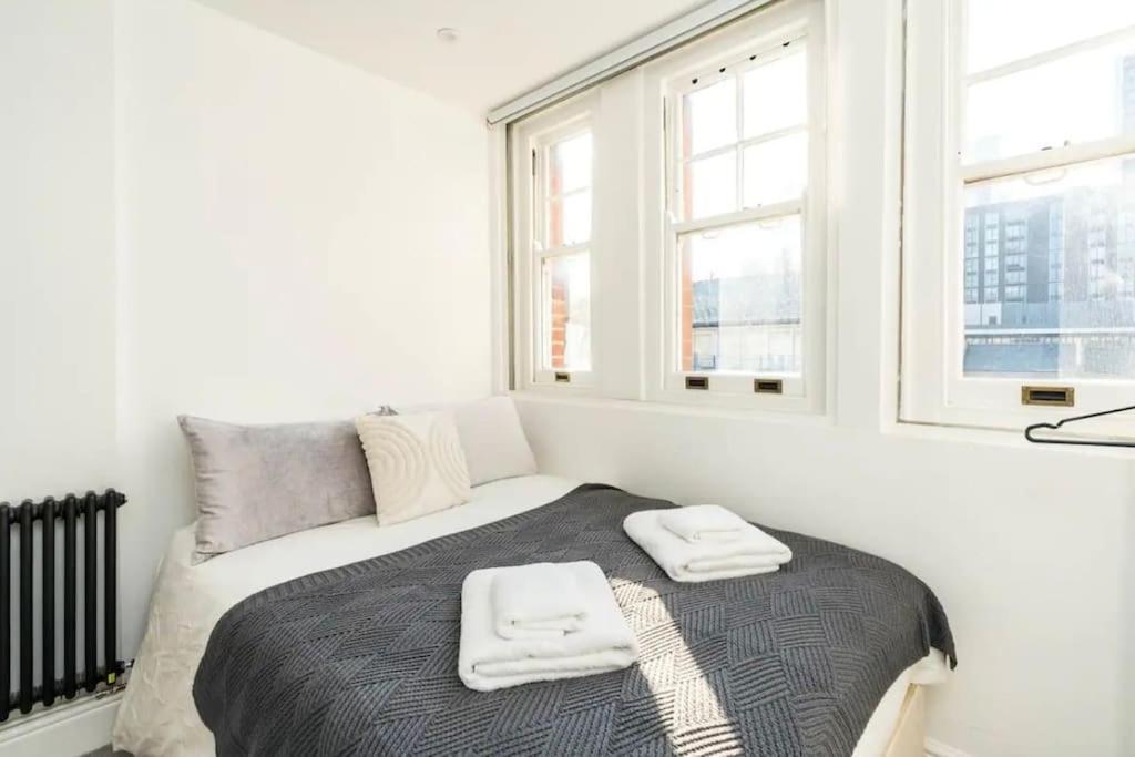 3 X Bedroom Riverside Flat With Hot Tub On Roof Terrace London Exterior photo